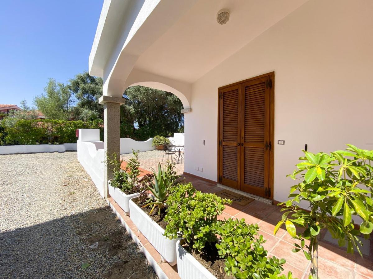 Appartamenti Residenziali Bonsai San Teodoro  Exteriör bild